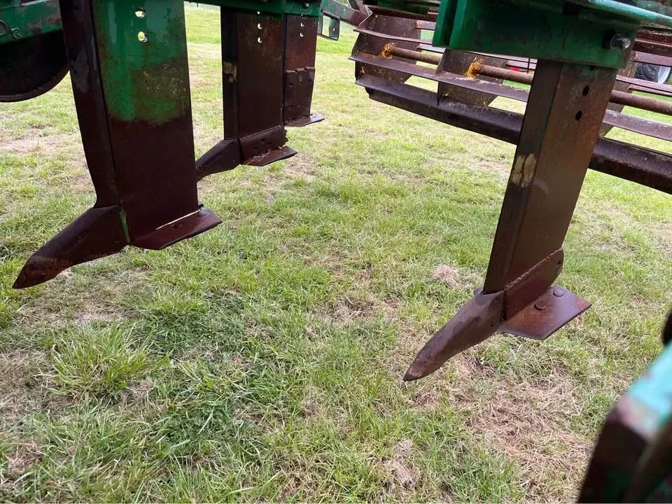 Cousins 5 leg V Form Subsoiler